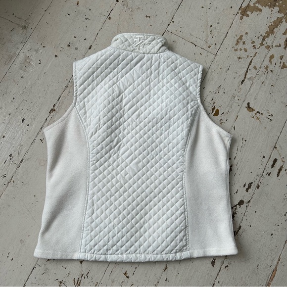 Izod Quilted & Fleece Cream Vest - Picture 8 of 15